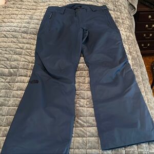 The North Face Navy Blue insulated  pants
A15